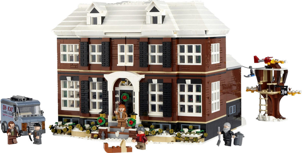 LEGO Ideas Home Alone Exclusive Building Set with 5 Minifigs Relive a Family Favorite Christmas Comedy Movie for Play and Display 3,955 Piece