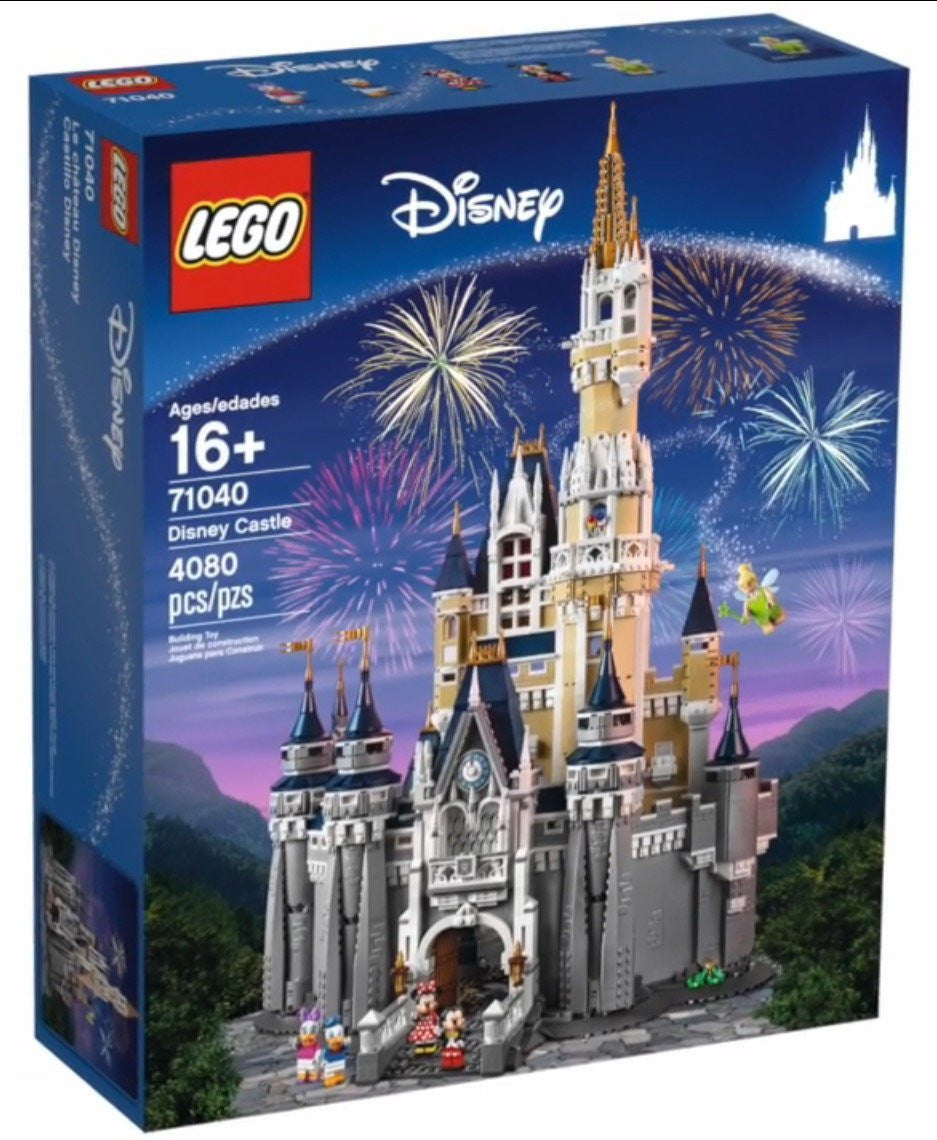 LEGO The Disney Castle V39 highly detailed LEGO Model Set includes over 4,000 LEGO pieces