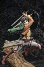 Kotobukiya Attack On Titan: Eren Yeager (Renewal Package Variant) ArtFX J Statue, Multicolor