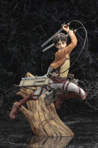 Kotobukiya Attack On Titan: Eren Yeager (Renewal Package Variant) ArtFX J Statue, Multicolor