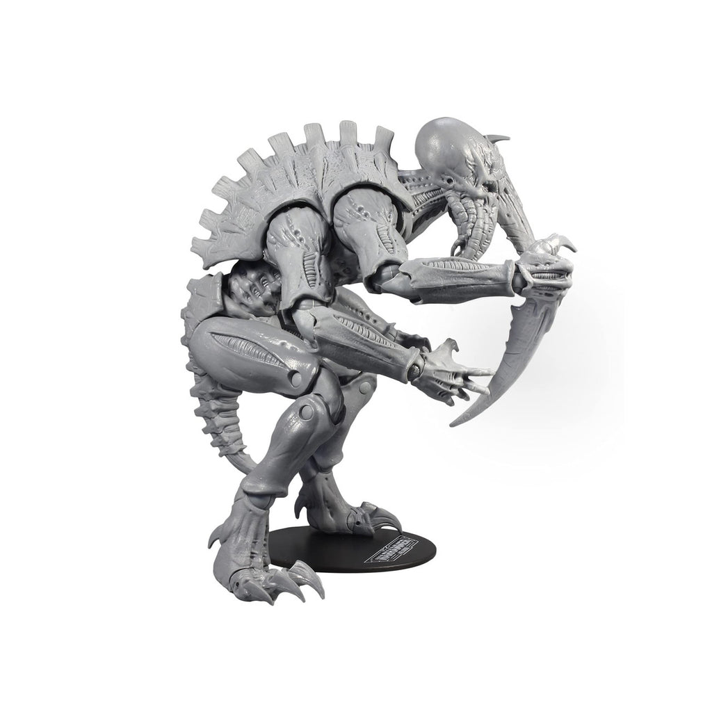 McFarlane Toys Warhammer 40,000 Ymgarl Genestealer (Artist Proof) 7'' Action Figure with Accessory
