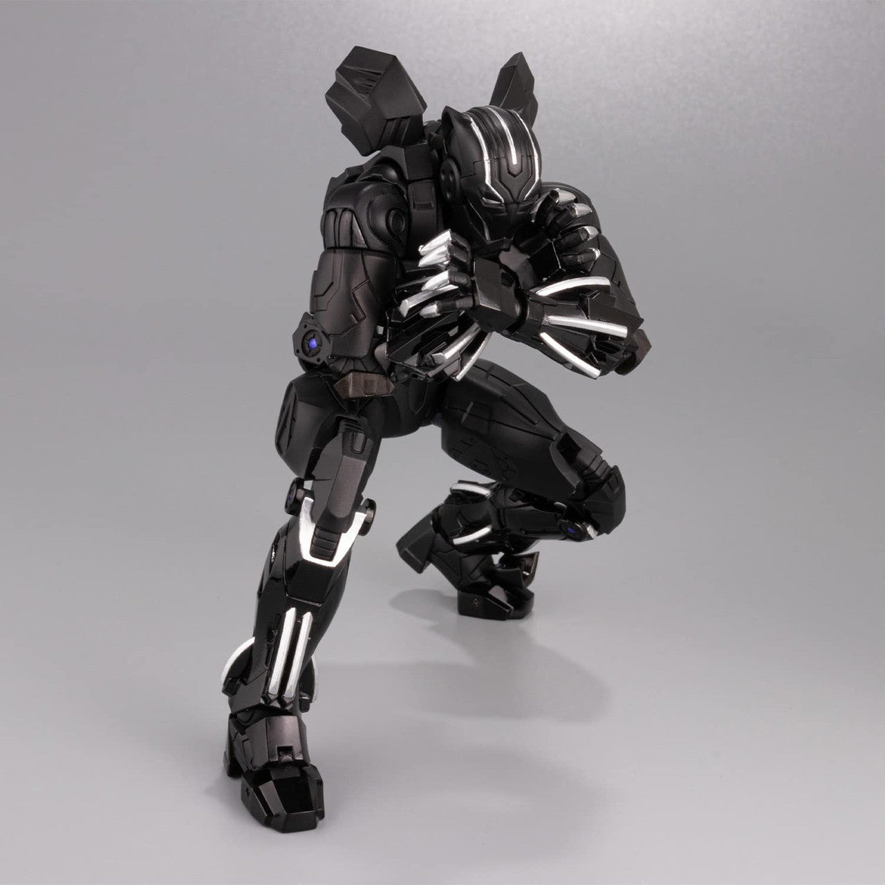 Sentinel - Marvel Black Panther, Sentinel Fighting Armor