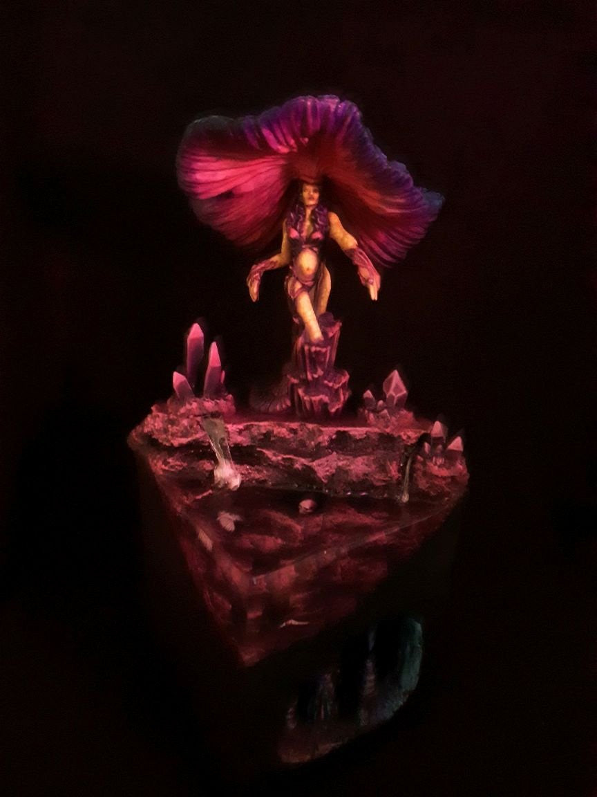 Dungeons & Dragons: Reaper Monster :Fungal Queen Bones Black Unpainted Plastic Mini Figure Reaper s: Miniature