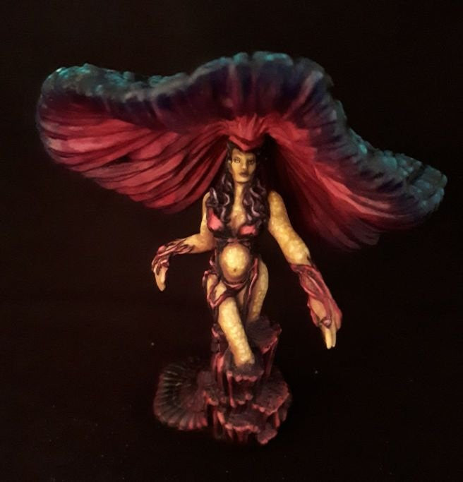Dungeons & Dragons: Reaper Monster :Fungal Queen Bones Black Unpainted Plastic Mini Figure Reaper s: Miniature
