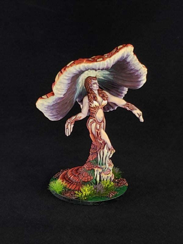 Dungeons & Dragons: Reaper Monster :Fungal Queen Bones Black Unpainted Plastic Mini Figure Reaper s: Miniature