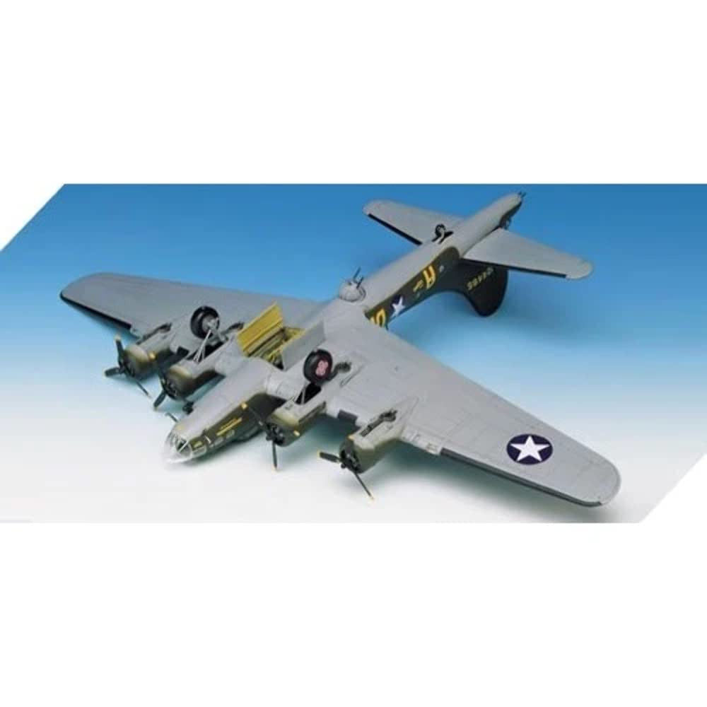 Academy B-17F Flying Fortress Memphis Belle