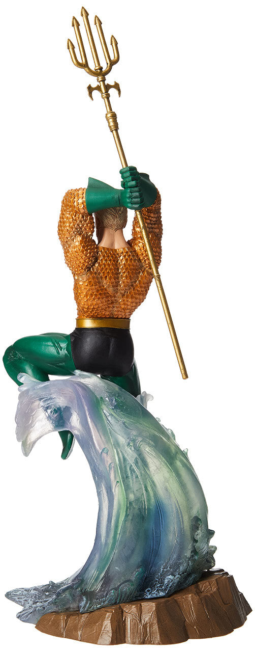 DC GALLERY AQUAMAN COMIC PVC FIGURE (O/A)