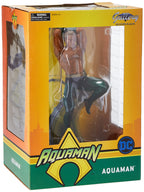 DC GALLERY AQUAMAN COMIC PVC FIGURE (O/A)
