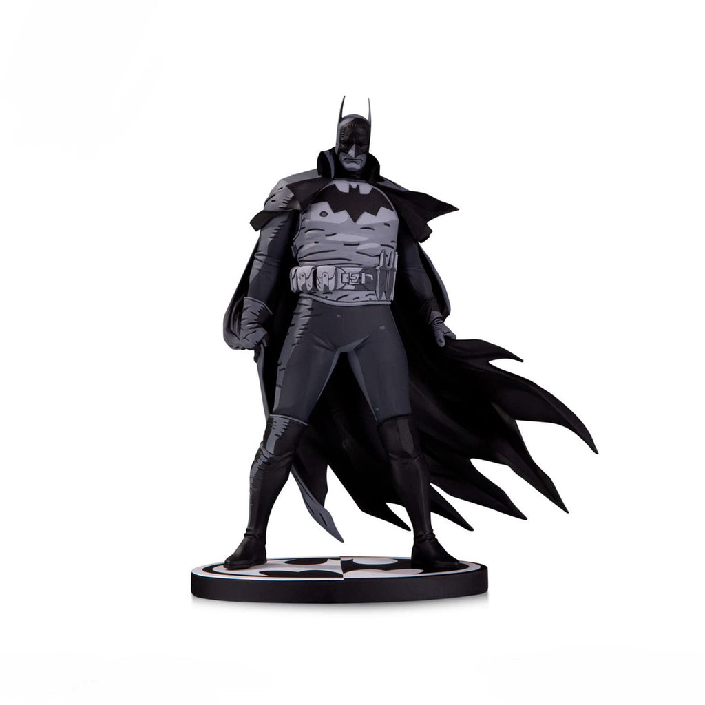 McFarlane Toys Batman Black & White: Batman by Mike Mignola (Gotham by Gaslight) 1:10 Resin Statue