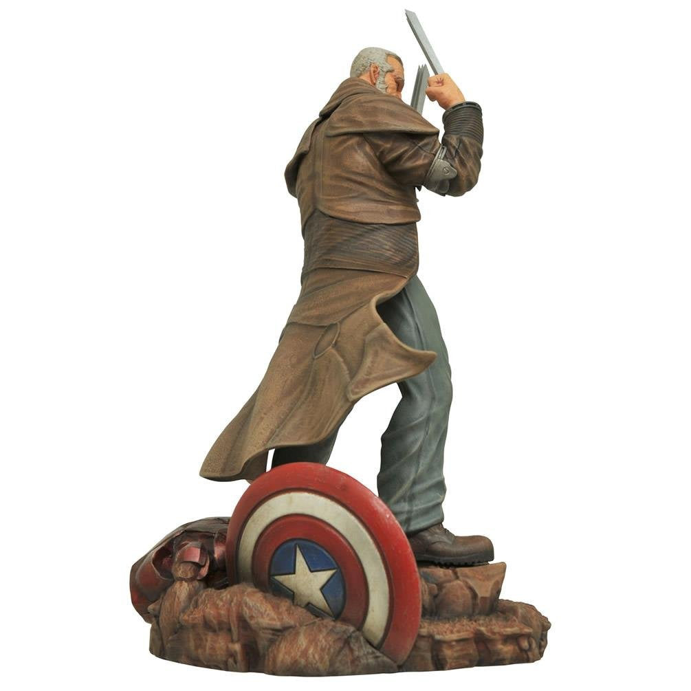MARVEL GALLERY OLD MAN LOGAN PVC FIG (O/A)