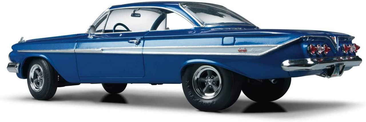 AMT 1/25 Scale 1961 Chevrolet Impala SS Model Kit