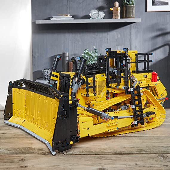 LEGO Technic App-Controlled Cat D11 Bulldozer 42131 (3,854 Pieces)