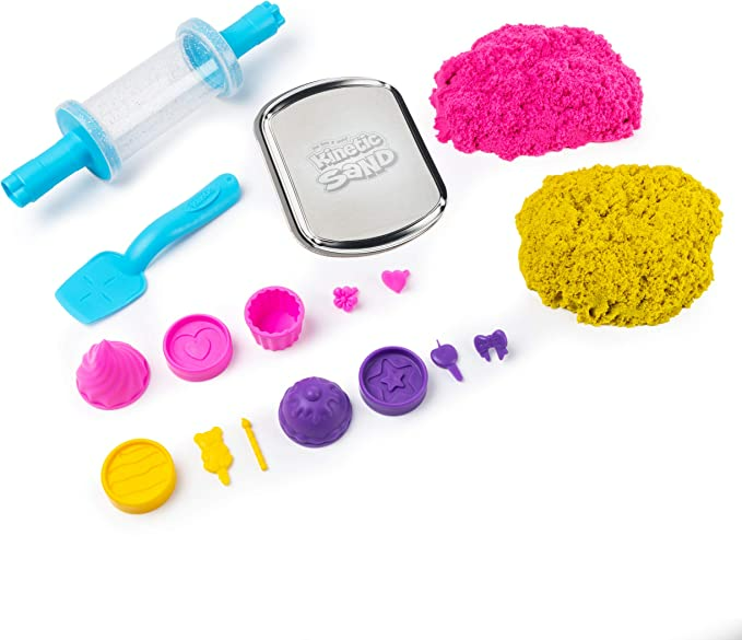Kinetic Sand, Bake Shoppe Playset with 1lb of Kinetic Sand and 16 Tools and Molds, for Ages 3 and Up
