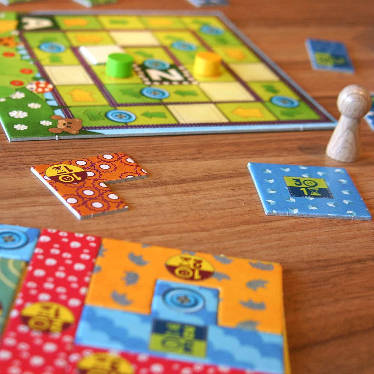 Lookout Games Patchwork Express Board Game Strategy Game Puzzle Game Family Board Game for Kids and Adults