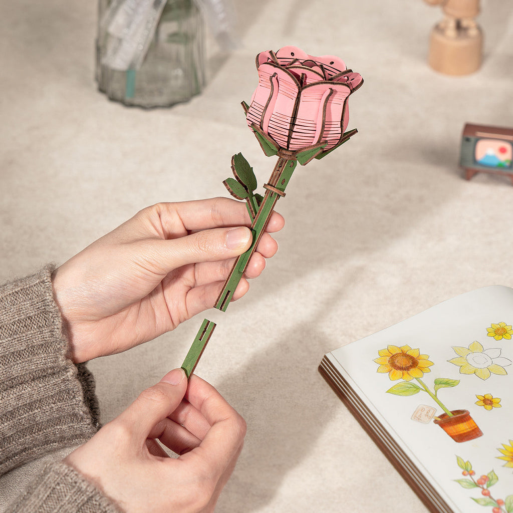 Robotime Rowood Wooden Flower Bouquet DIY 3D Puzzle Adjustable Pre Colored Floral Arrangement RT-TW01H