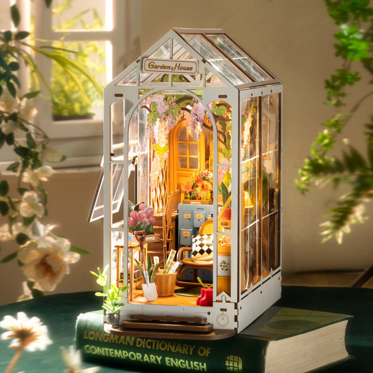 Robotime Rolife Holiday Garden House DIY Book Nook Shelf Insert Kit RT-TGB06