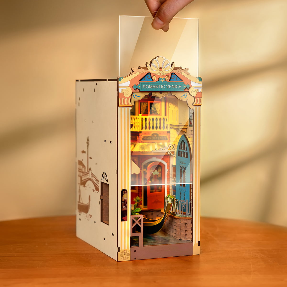 Robotime Rolife Romantic Venice DIY Book Nook Shelf Insert Kit RT-TGB08
