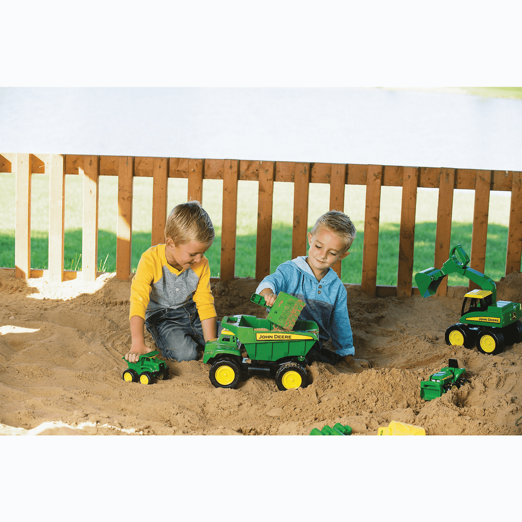 Tomy John Deere Preschool 15 Inch Big Scoop Dump Truck With Sand Tools Outdoor Toys For Ages 3 To 4 TM-46510V2