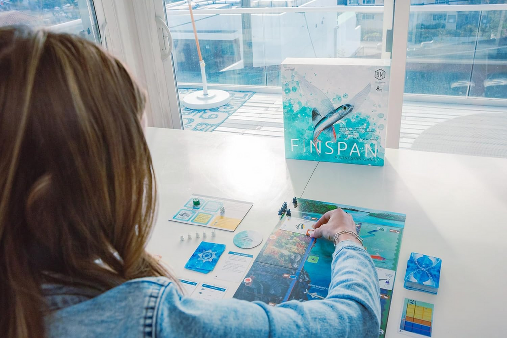 Stonemaier Finspan Board Game A Wingspan Series Marine Life Exploration Base Game for Adults and Family for 1 to 5 Players Average Playtime 45 to 60 Minutes STM870