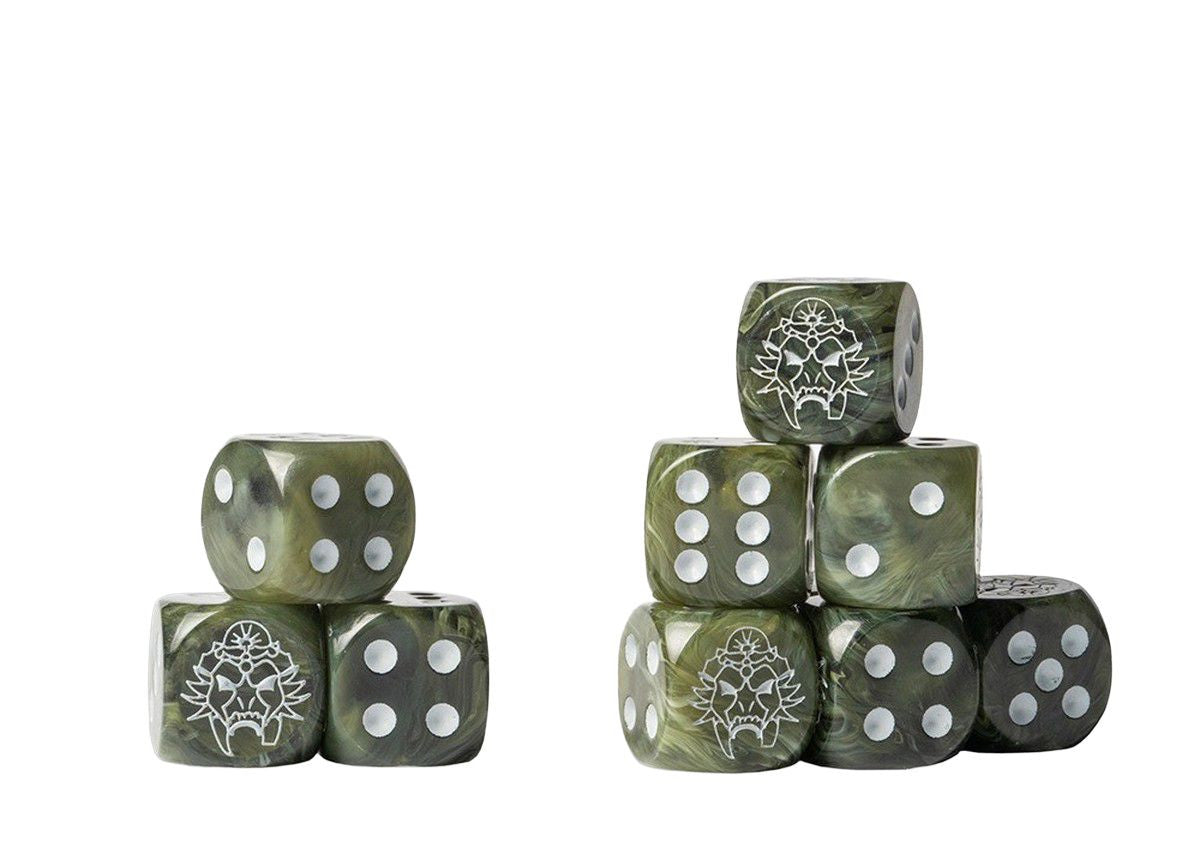 Para Bellum Games Conquest Wâ€™adrhÅ­n Logo on Green Marbled Dice with White Pips- 24 per pack PBW6573
